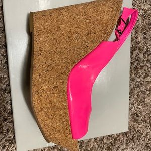 Hot pink Jessica Simpson wedge size 10